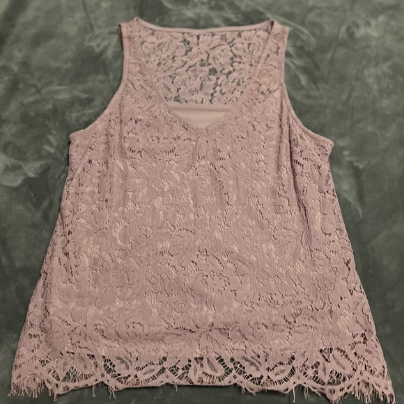 Tops - Pink lace /lined sleeveless blouse
